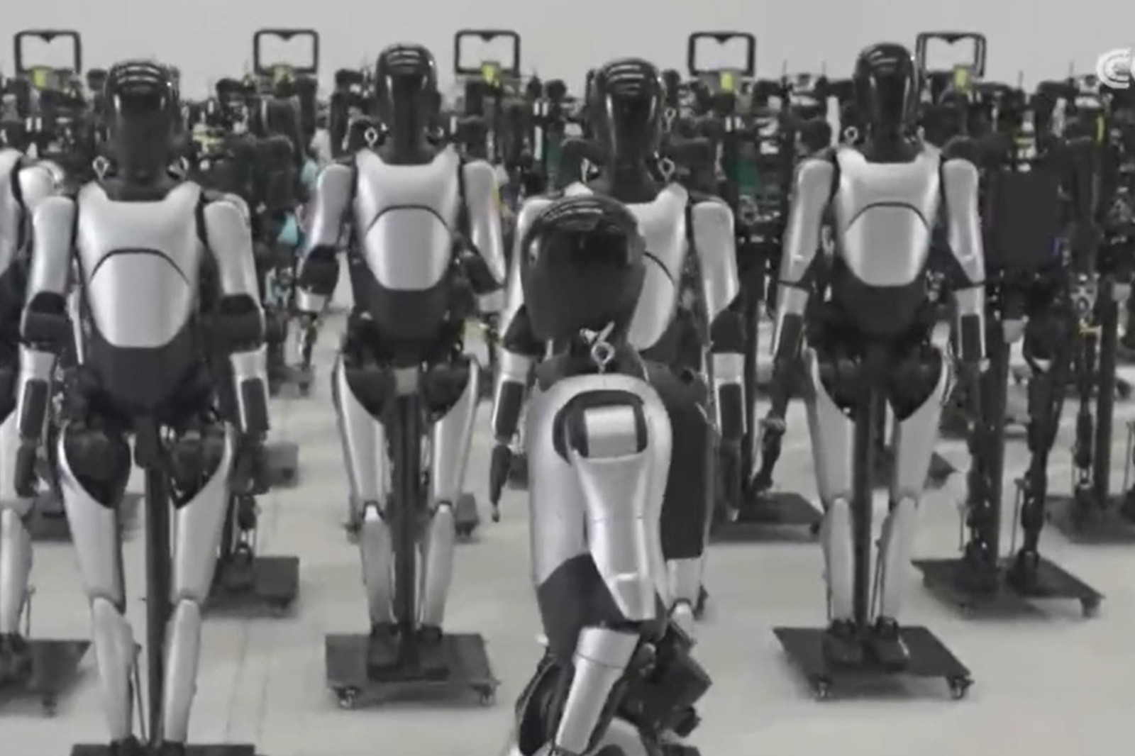 央视报道！揭秘333体育机器人量产超级工厂